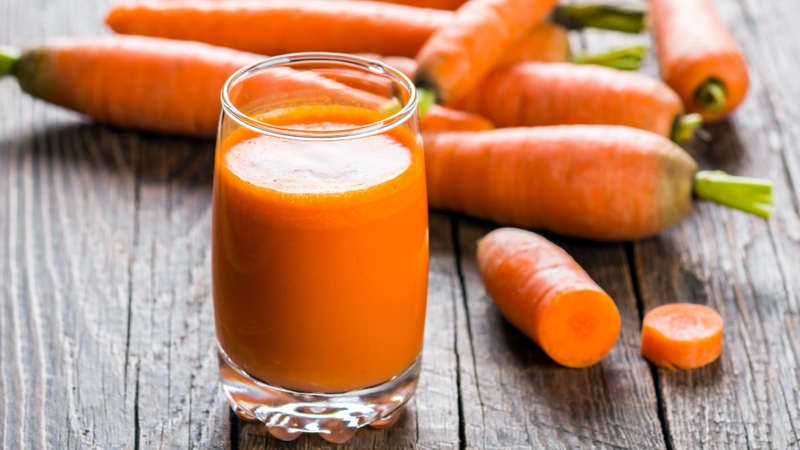 4 loại nước ép nên uống hàng ngày giúp kích thích mọc tóc 1