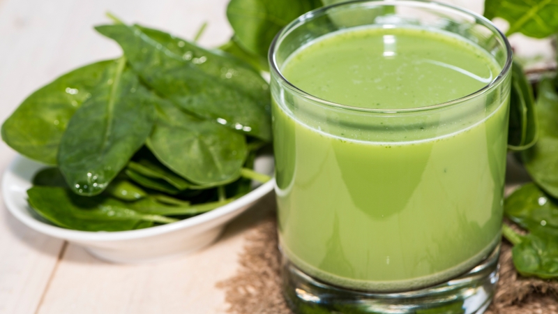 4 loại nước ép nên uống hàng ngày giúp kích thích mọc tóc 2