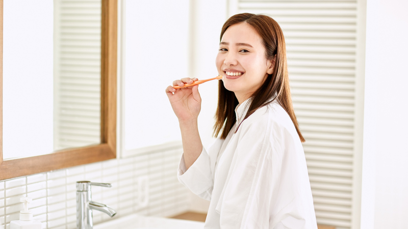 Chăm sóc răng miệng đúng cách giúp hơi thở thơm mát và răng chắc khỏe hơn