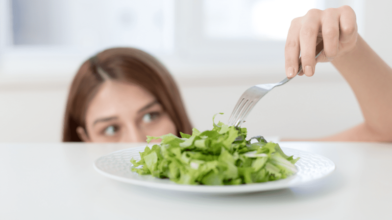 4 thói quen ăn uống gây rụng tóc nhiều người mắc phải 2