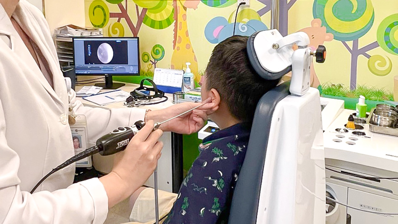 Lỗ tai bị sưng – Cảnh báo một số bệnh nguy hiểm 4