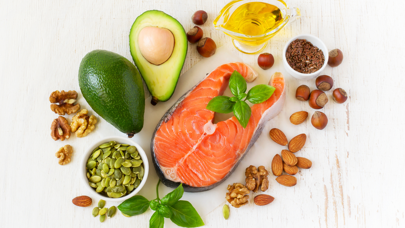 5 chất dinh dưỡng giúp xây dựng cơ bắp ngoài protein 2