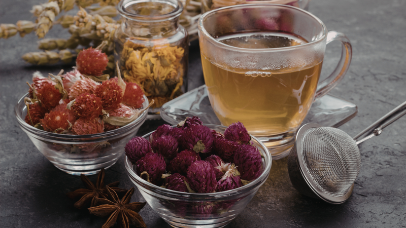 Trà xanh và thảo mộc trong hỗ trợ gout