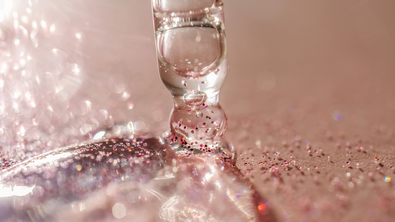 5 loại dưỡng chất chăm sóc da càng dùng sớm càng trẻ lâu 3