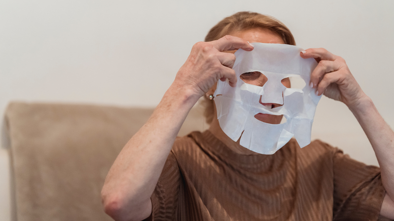 Cấp ẩm quá nhiều có thể gây bít tắt lỗ chân lông