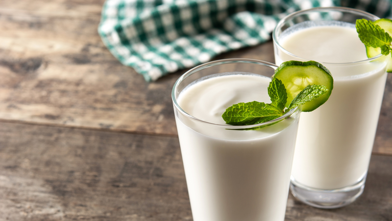 Sữa chua không đường hỗ trợ cân bằng hệ vi sinh đường ruột