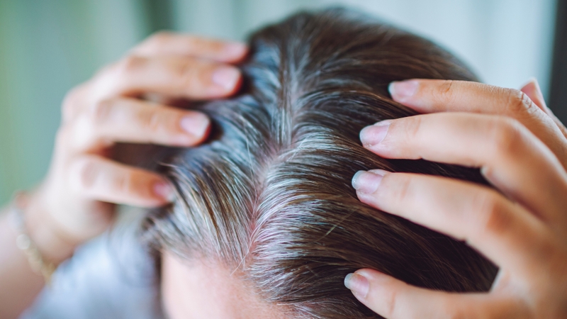 5 lợi ích của hạt cỏ cà ri với tóc mà bạn không ngờ tới 1