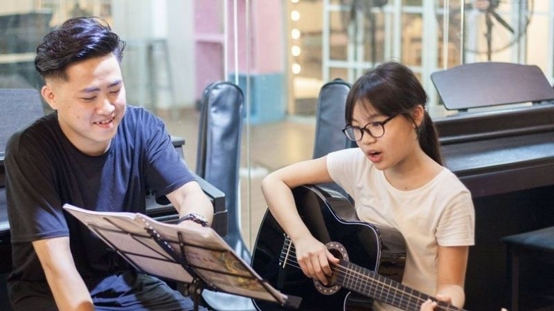 Chọn đàn guitar đúng kích cỡ cho bé