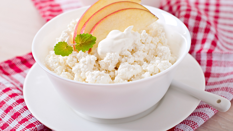 Nên ăn kèm rau củ hoặc trái cây ít đường để giúp ổn định đường huyết