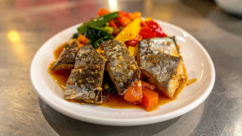 Cá chép là thực phẩm giàu protein, acid béo không bão hòa và khoáng chất, có tác dụng lợi tiểu