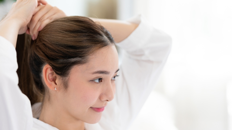 5 nguyên tắc khi buộc tóc để tránh tóc gãy rụng 3