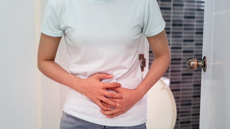 Lượng chất xơ dồi dào trong dứa giúp hỗ trợ kích thích nhu động ruột, cải thiện tình trạng táo bón