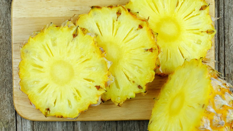 Enzyme bromelain trong quả dứa có thể rút ngắn thời gian hồi phục sau phẫu thuật