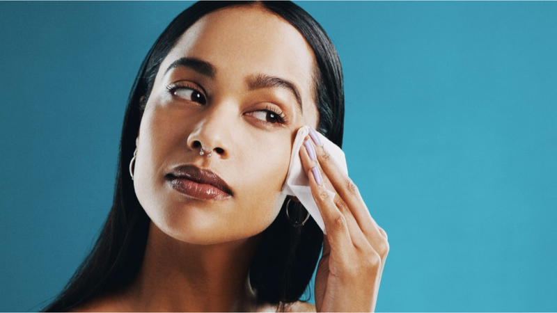 5 sai lầm dễ mắc khi trang điểm khiến da ngày càng tệ 2