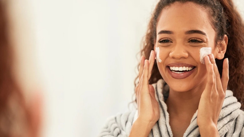 5 sai lầm khi sử dụng Serum Vitamin C dễ mắc phải mà bạn nên lưu ý 3