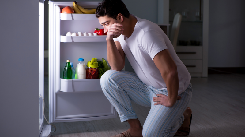 5 thói quen trước khi ngủ âm thầm làm tăng mỡ bụng 1