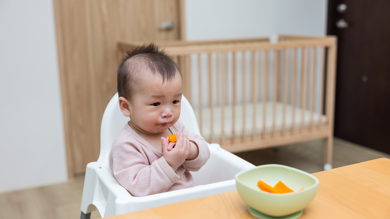 Bố mẹ nên thêm các thực phẩm giàu vitamin A vào chế độ ăn để đảm bảo lượng vitamin cần thiết mỗi ngày