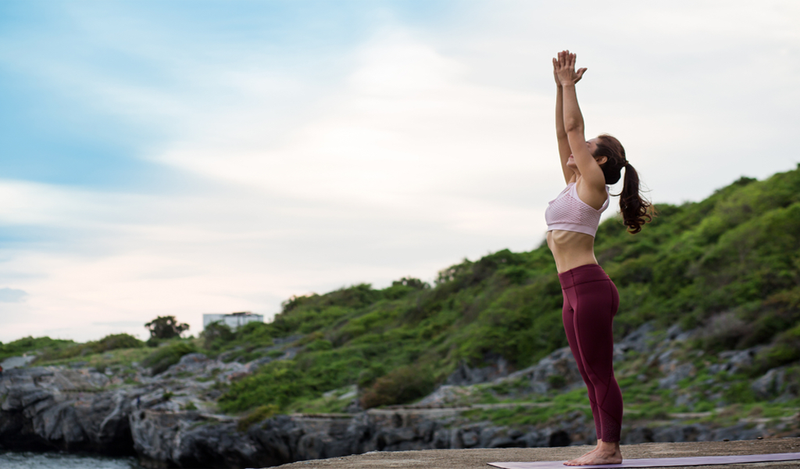 bài tập yoga cho người bị rối loạn tiền đình tư thế trái núi