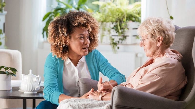 6 dấu hiệu cảnh báo về bệnh sa sút trí tuệ ở người thân1