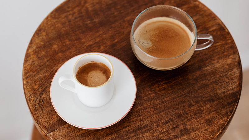 Caffeine cũng có thể gây kích thích dạ dày, tim mạch và hệ thần kinh nếu dùng không phù hợp