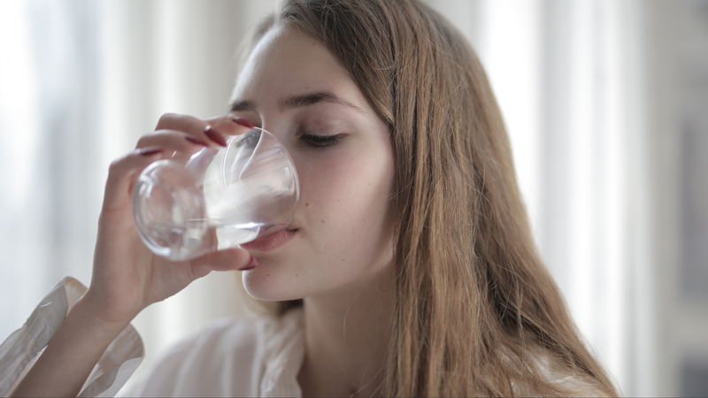 Người mắc tiểu đường thường có cảm giác khát nước quá mức