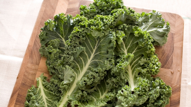 7 loại rau giàu canxi tốt cho xương người cao tuổi 2