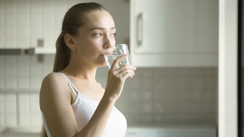 7 lợi ích của việc uống nước dừa tươi buổi sáng 4