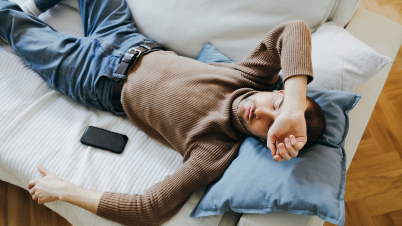 Ít vận động làm tăng nguy cơ tăng cân, ảnh hưởng tim mạch, xương khớp và tinh thần