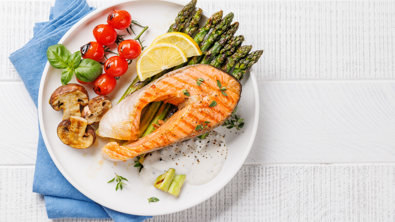 Cá béo cung cấp protein chất lượng cao và axit béo không bão hòa