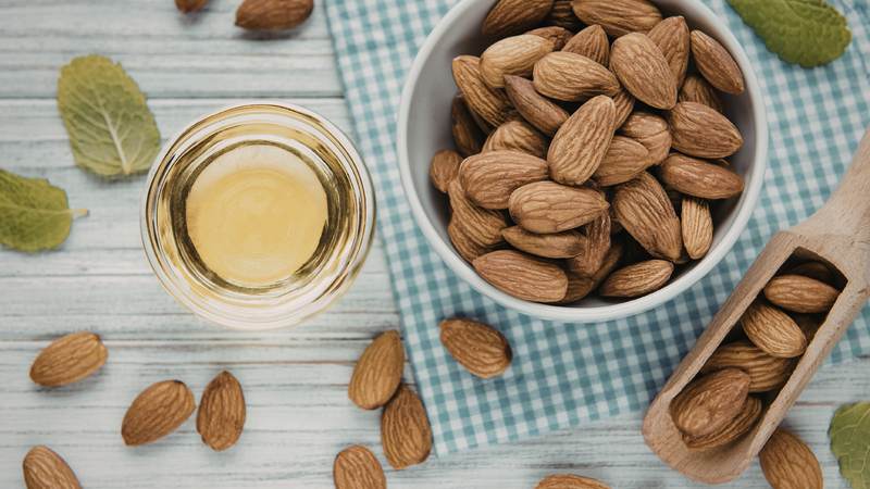 Hạnh nhân là một trong những loại hạt giàu magie hàng đầu