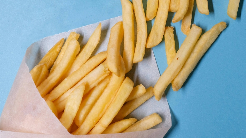 Khoai tây được chiên ngập dầu dễ sinh chất béo chuyển hóa và tạo nhiều gốc tự do