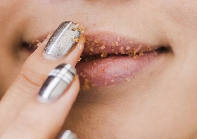 9 cách tẩy tế bào chết môi từ những nguyên liệu trong nhà bếp  1