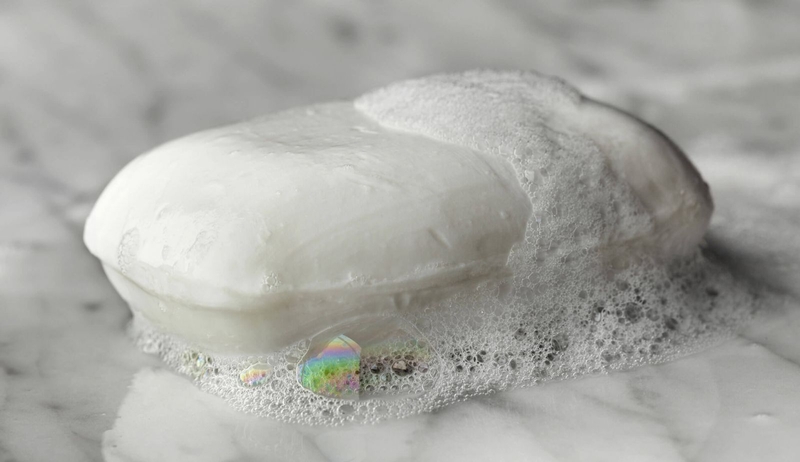 10 đồ vật bạn không nên cất giữ trong nhà tắm 1