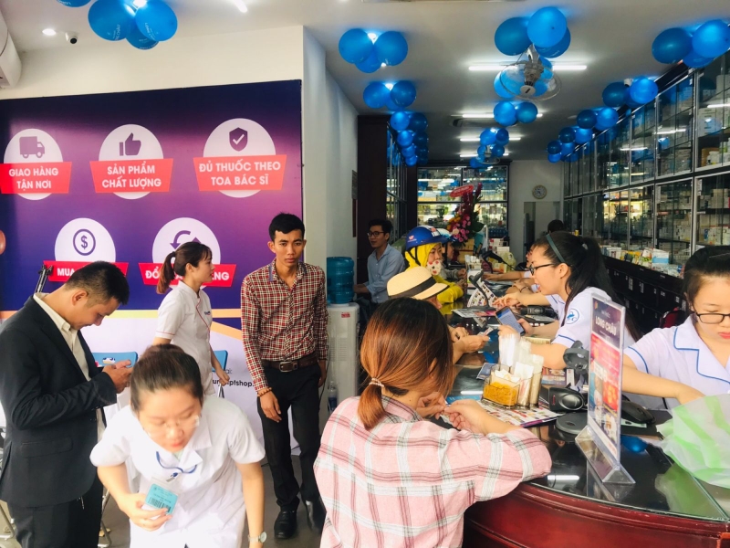 Khai truong Long Châu 30