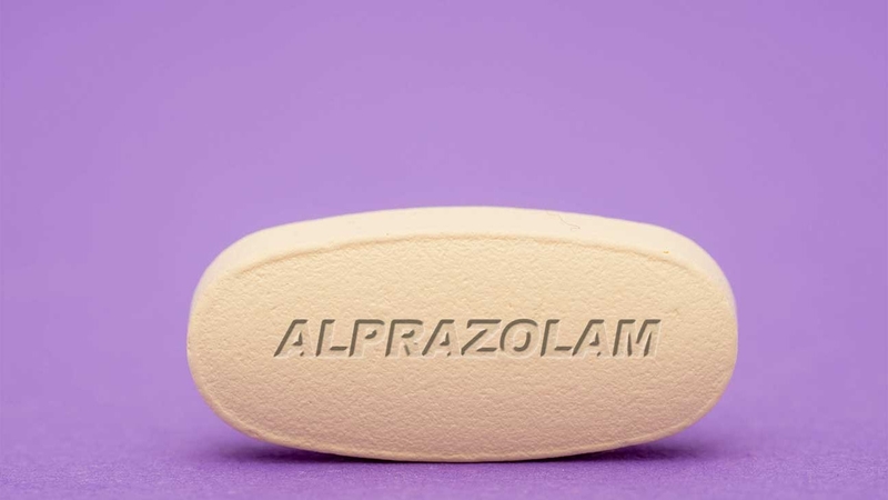 Alprazolam: Công dụng, cách dùng và lưu ý quan trọng 1.jpg