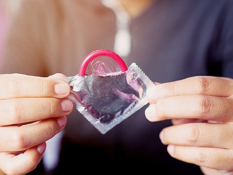 Vì sao dùng bao cao su vẫn bị lây bệnh tình dục? Sử dụng bao cao su như thế nào là đúng cách? 2