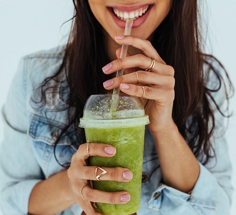 Bà bầu uống nước ép cần tây được không và lợi ích của cần tây đối với bà bầu 2