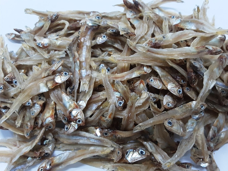 Bầu ăn cá cơm được không? Lợi ích sức khỏe cá cơm mang đến cho mẹ bầu 1