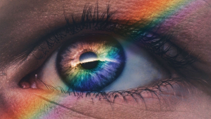 Bệnh mù màu xảy ra khi bạn không thể nhìn thấy màu sắc như mọi người vẫn nhìn 1