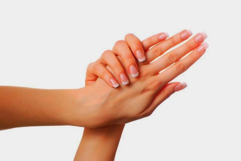 Bệnh vảy nến á sừng ở tay2