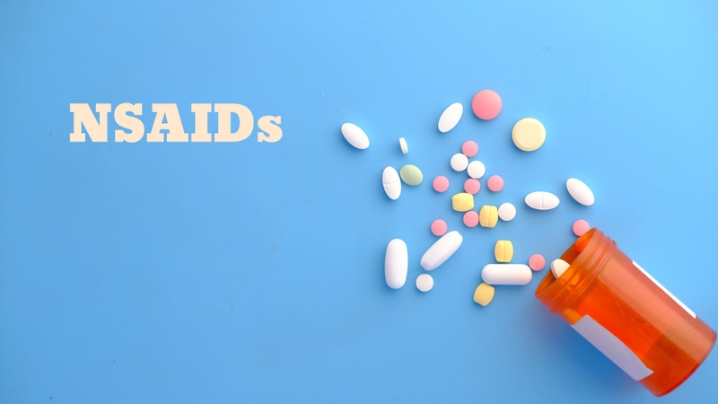 Benzydamine thuộc nhóm thuốc kháng viêm không steroid (NSAID)