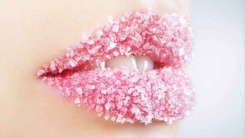 Cách giữ đôi môi luôn mịn màng và hồng hào tự nhiên 1