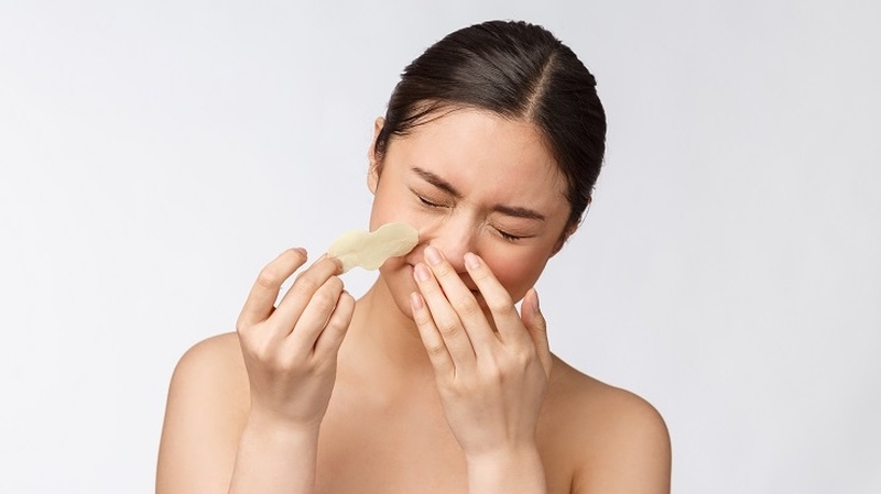 Cách lột mụn bằng mặt nạ giấy không làm to lỗ chân lông 3