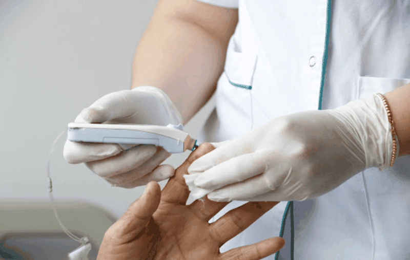 Cach-xu-tri-khi-mac-phai-tinh-trang-ha-duong-huyet-co-giat 2.png