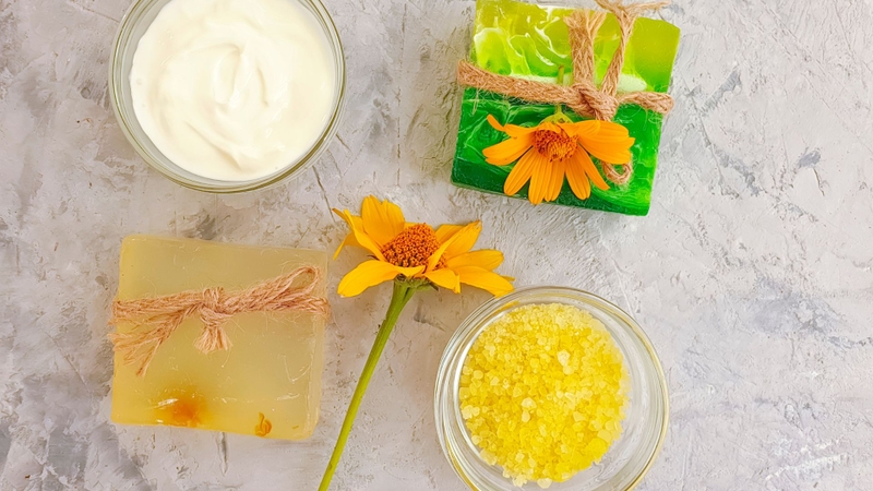 Calendula hiện diện trong nhiều sản phẩm chăm sóc cho da