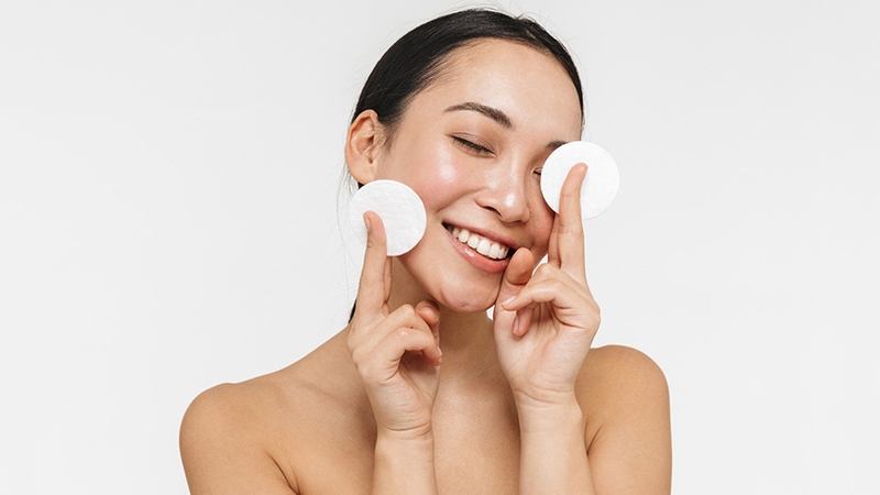 Cần lưu ý gì khi thực hiện tẩy trang cho da khô 3