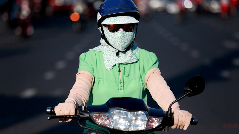 Chia sẻ bí quyết bảo vệ da tránh chịu ảnh hưởng của tia UV từ ánh nắng mặt trời 2