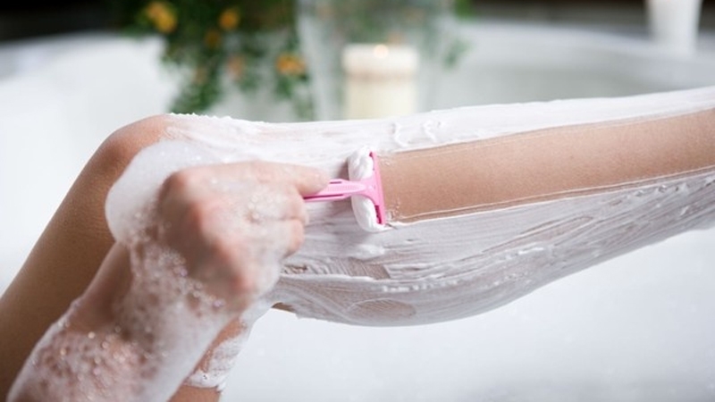 Giải đáp thắc mắc: Có nên tẩy lông chân hay không? 2