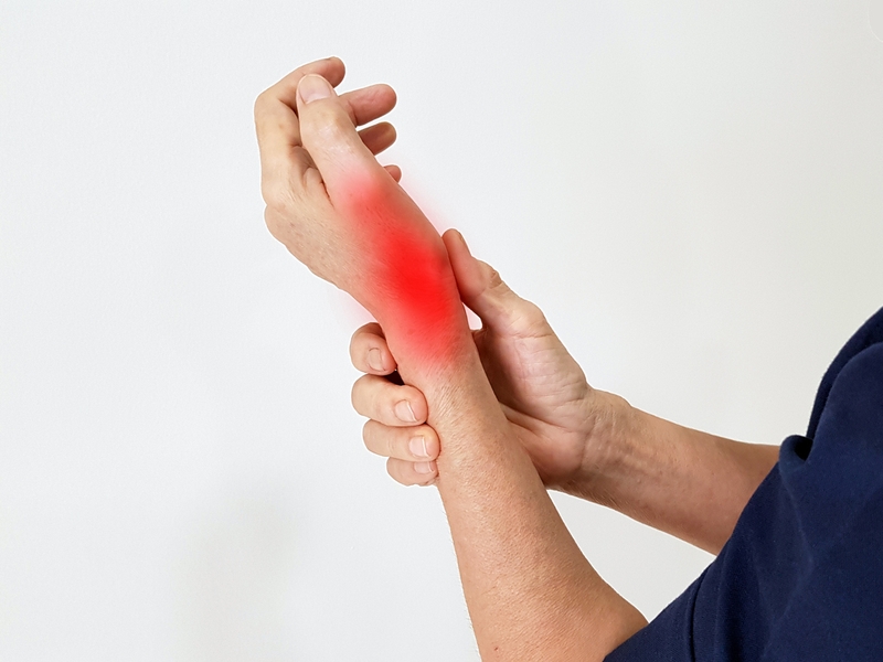 Đau cổ tay sau sinh là gì? Những vấn đề cần biết về đau cổ tay sau sinh 1