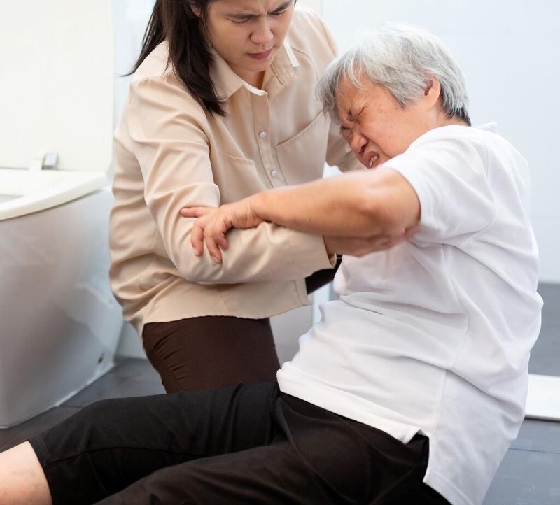 Đánh giá nguy cơ té ngã ở người cao tuổi: Nguyên nhân và cách phòng tránh 2